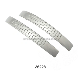 Elegant zinc alloy handle for cabinet wardrobe  36228