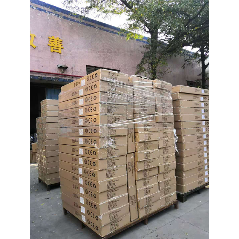 L'équipe de Changsheng travaille ensemble pour aider à la production de l'atelier
