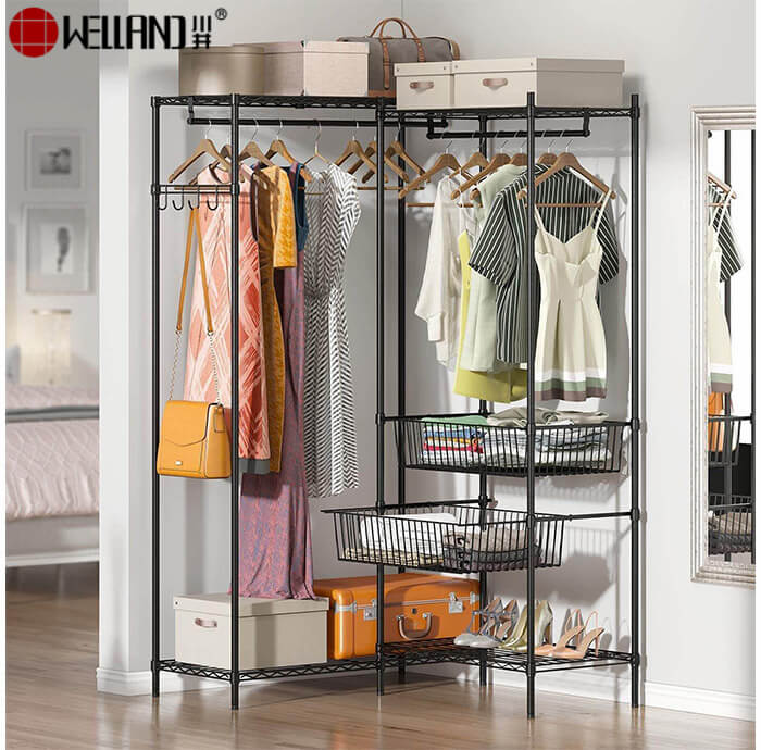Porte-vêtements en métal en forme de L