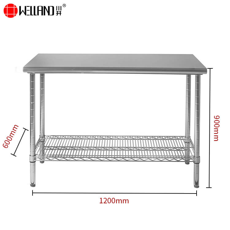 tables en acier inoxydable avec étagères