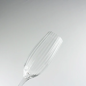 Banquete Vertical Ridge Champagne Wine Glass Stemware