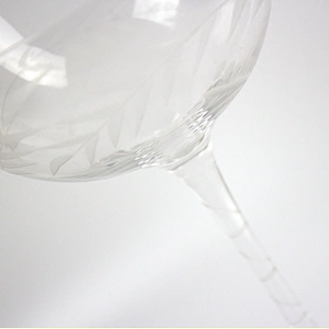 Crystal Transparent Carving The Leaves Pattern Margaret Whisky Wine Glass