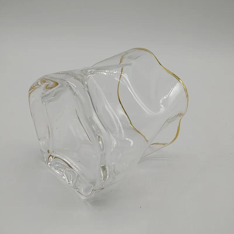Wholesale customization of irregular shaped polygonal crystal glass glasses for whiskey cups