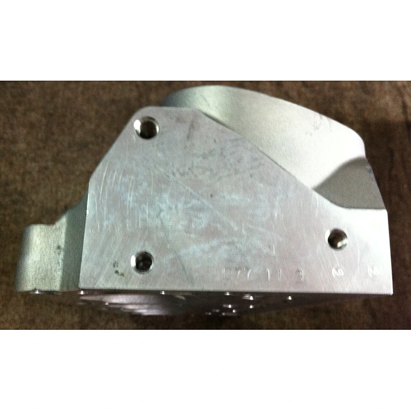 CYLINDER HEAD FORD SMALL BLOCK V8 HEADS 9041171
