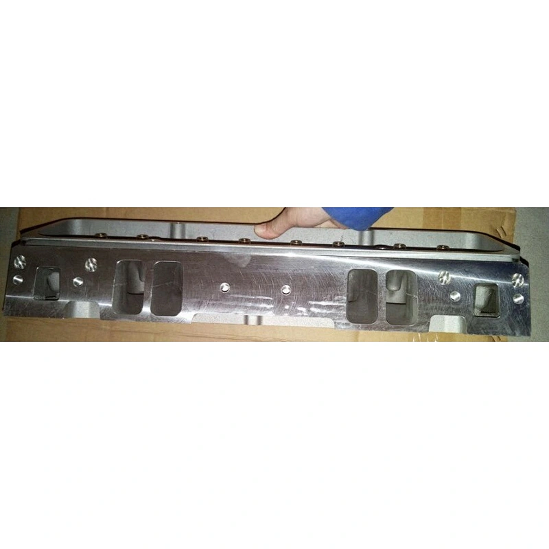 CYLINDER HEAD CHEVROLET SMALL BLOCK ANGLE PLUG