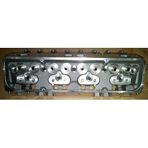 CYLINDER HEAD CHEVROLET SMALL BLOCK STRAIGHT PLUG  V8 9040572C