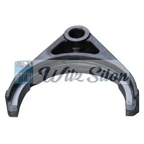 2TR/2KD Hiace Quantum 5 Gear Fork