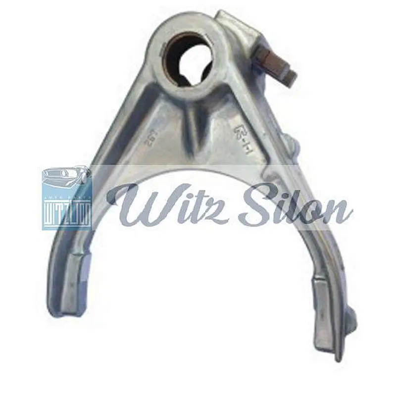 4HG1-T ISUZUNKR71HD/MYY5T5/R Gear Fork
