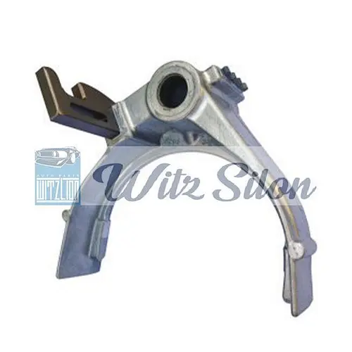 4HG1-T ISUZUNKR71 HD/MYY5T 1/2 Gear Fork