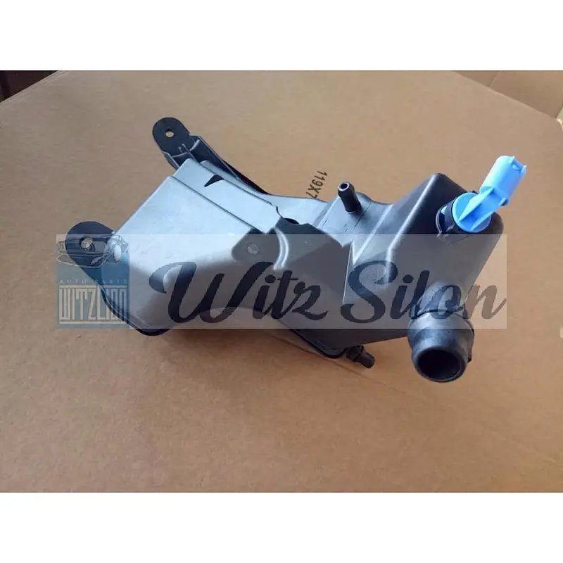 BMWs EXPANSION TANK WATER TANK COOLANT PARTS 17138570079 17134714830 17137520719 17137800291 17137801214 17137804890 17137810592