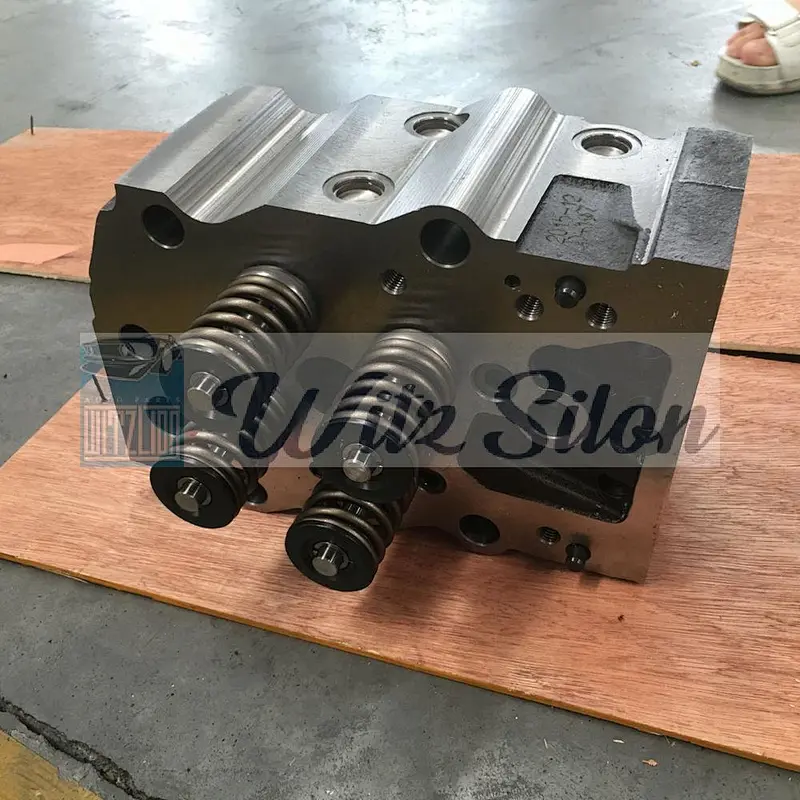 Original K19 3640321 3811985 Diesel Engine Cylinder Head For Ccec