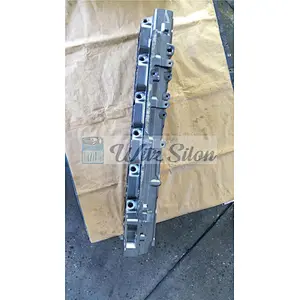 8.9L Engine Cast Iron ISLE Cylinder head 4942138