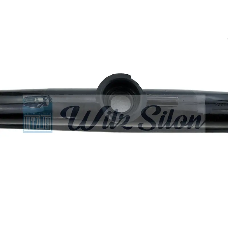 The used car accessories of the cooling system of the radiator plastic top tanks for NISSAN PICKUP car