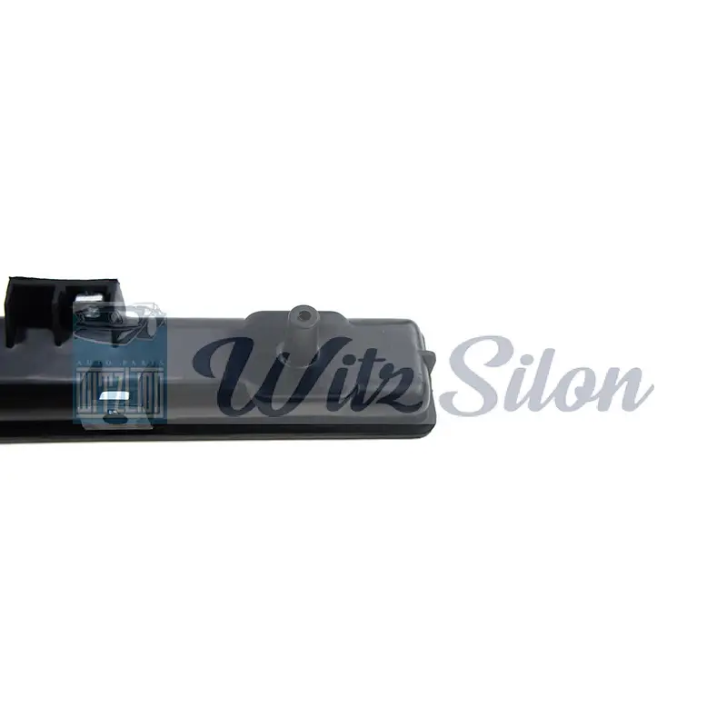 The cheap used car parts radiator repair tools car plastic radiator tanks cooling top tank for sale for MAZDA 6 2.3L Car