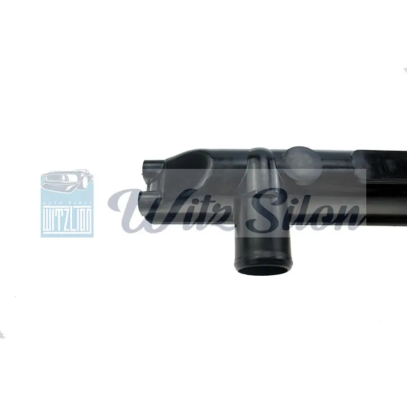 The used car accessories of the cooling system of radiator plastic top tanks manufactures for ISUZU small car
