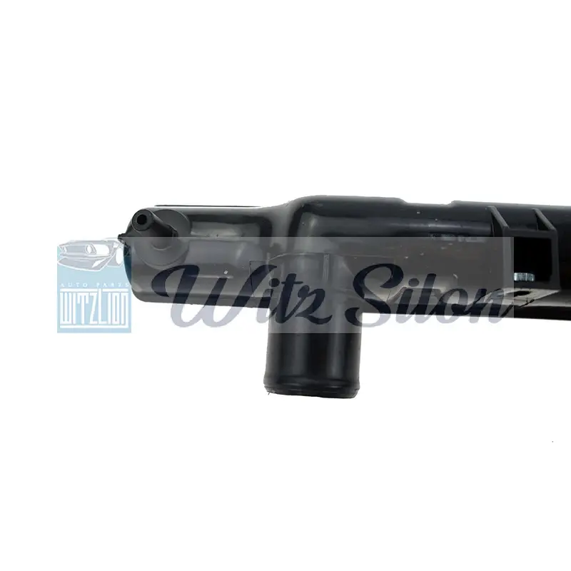 the used car accessories car part of the cooling system of the radiator plastic tanks manufactures factory for NISSAN small car