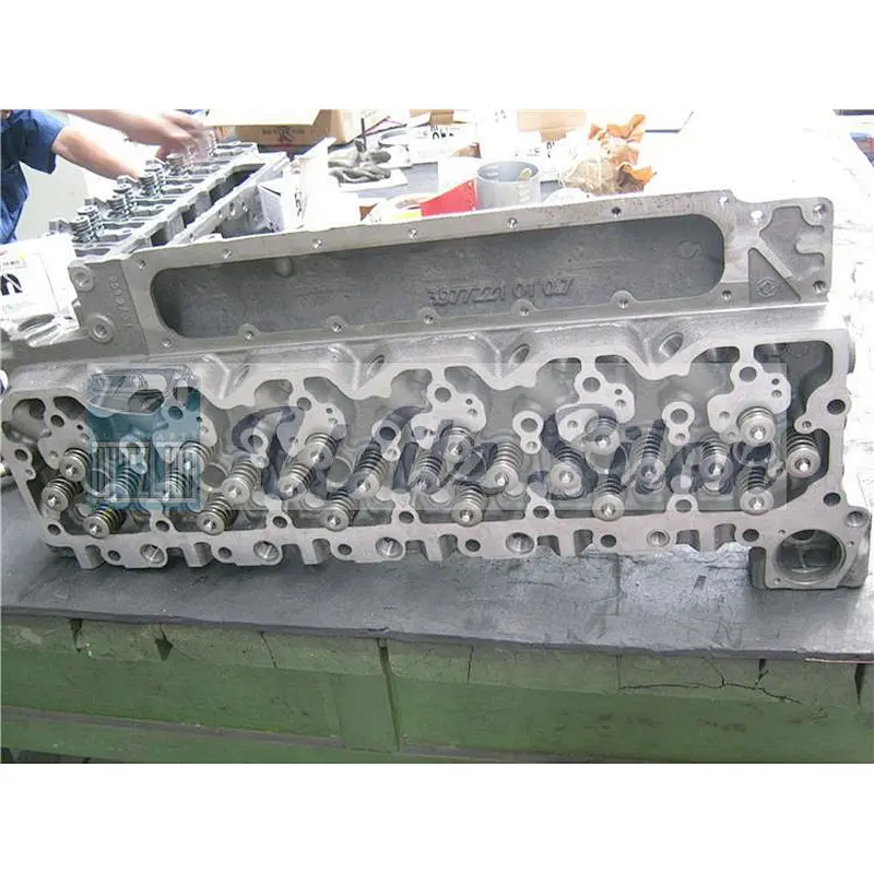Stock Supply Dongfeng Engine ISDe Cylinder Head 2831474 5361593 4936081