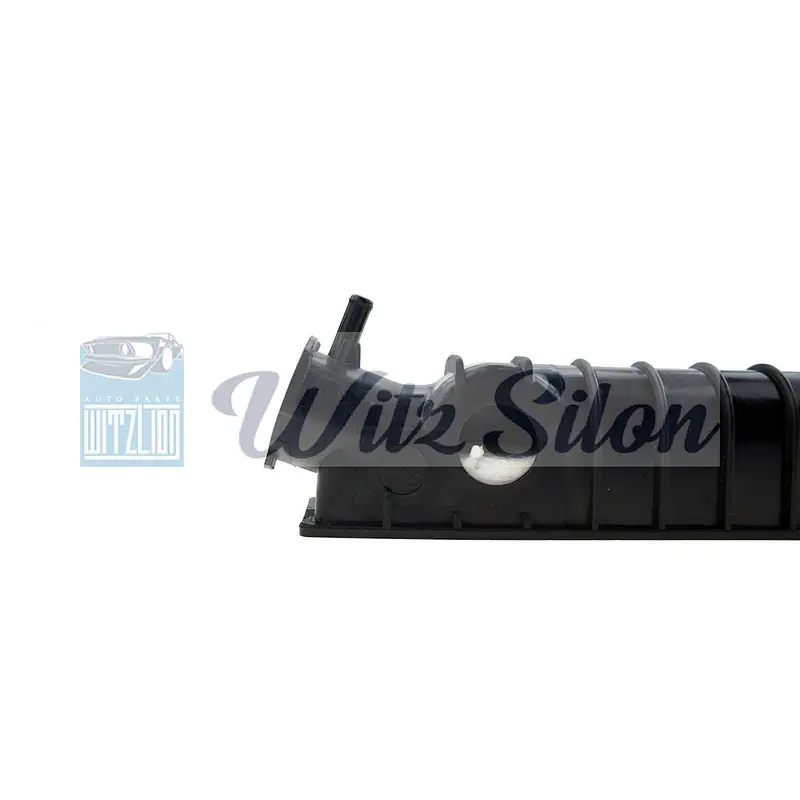 The machine manufacturing wholesale assembly radiator plastic tank for Century or celebrity Ciera car