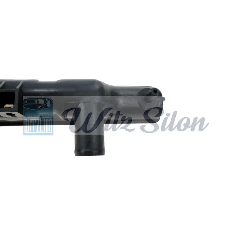 The used car accessories of the cooling system of radiator plastic tanks manufactures for NISSAN small car