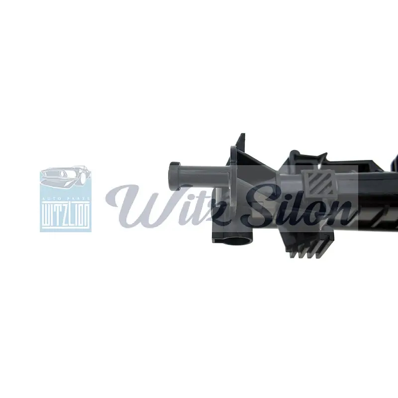 The used car accessories of the cooling system of the radiator plastic tanks manufactures for MAZDA small car