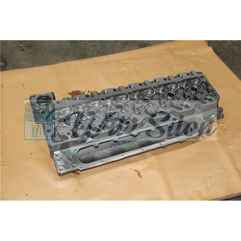 Engine Cylinder Head Assembly 4936081 3977221 3977225 for ISDE