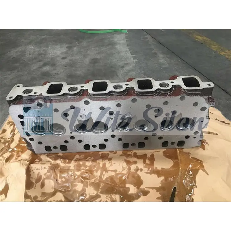 A2300 4900995 4900996 engine parts cylinder head
