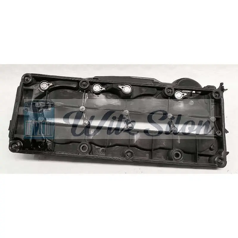 Engine Cover Valve Head for VWW Audis A4 2.0 Tdi 2009 03L103469L