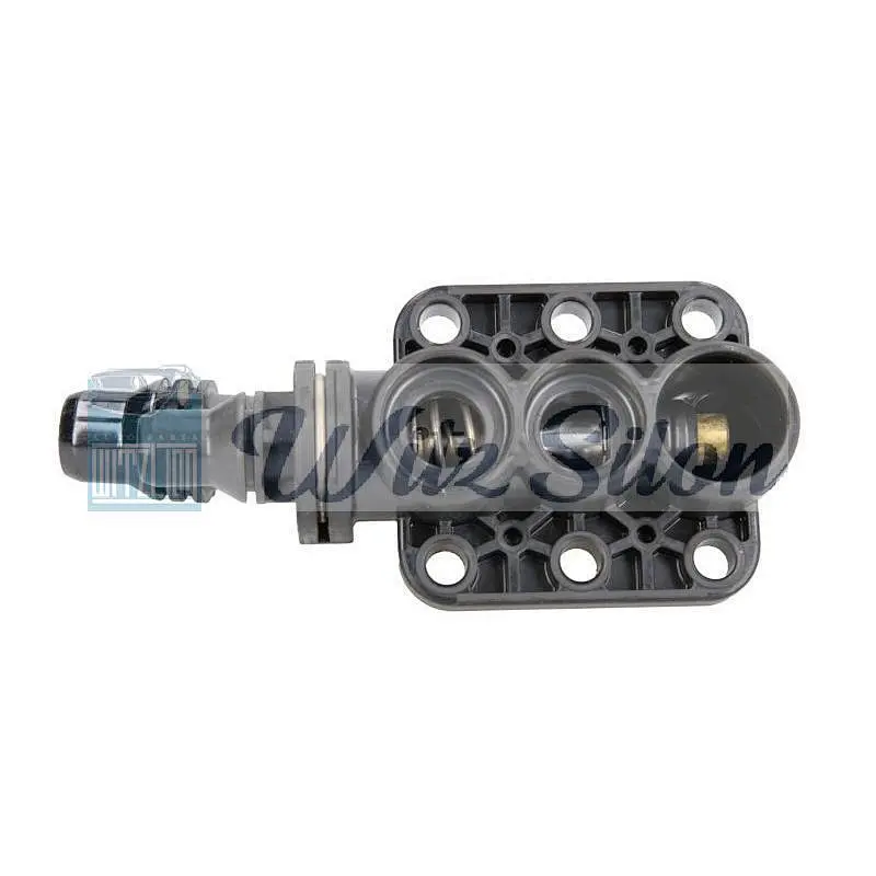 New Auto Transmission oil cooler Thermostat housing For BMWWS E60 E63 E64 E65 E66 E67 E70 17217559962 17127507982