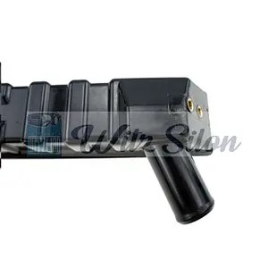 Use For TOYO Parts Car Radiator Plastic Tanks For TOYO HILUX