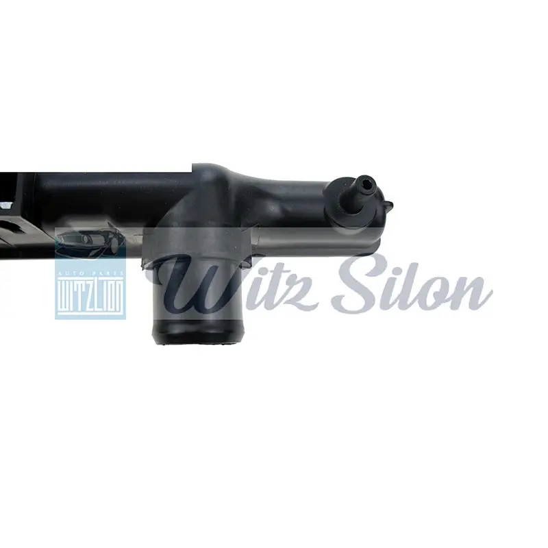 The used car accessories of the cooling system of radiator plastic top tanks manufactures factory for NISSAN BLUEBIRK small car