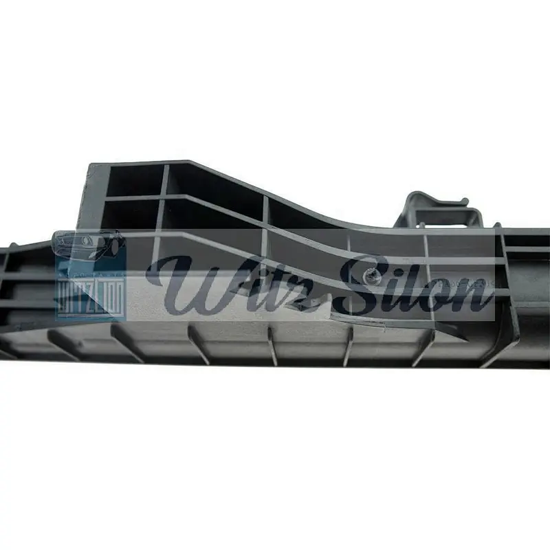 Water Radiator Cooling Car Plastic Radiator Tanks Water Tank for DOGE RAM 5.9 6.7L