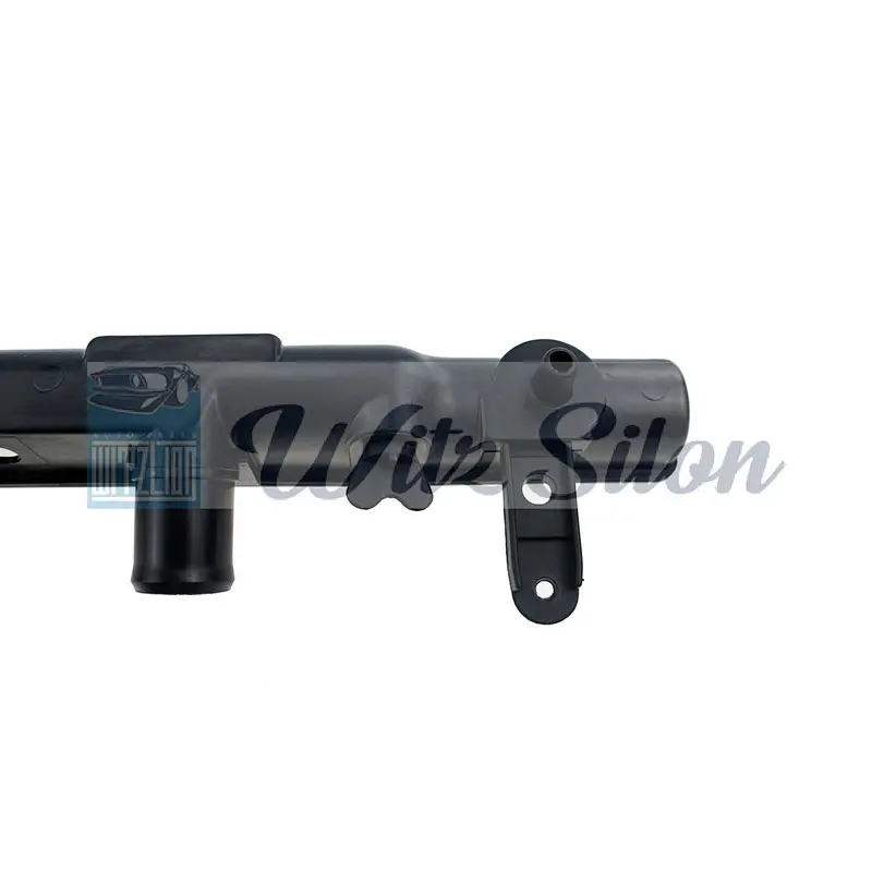 The used car accessories of the cooling system of the radiator plastic top tanks manufactures for HONDA Car