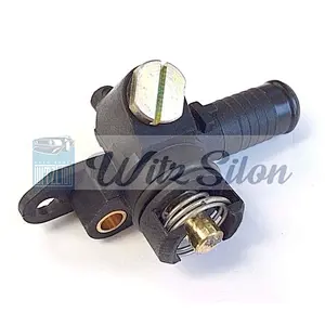car engine coolant thermostat housing YC1Q6L635AG auto parts