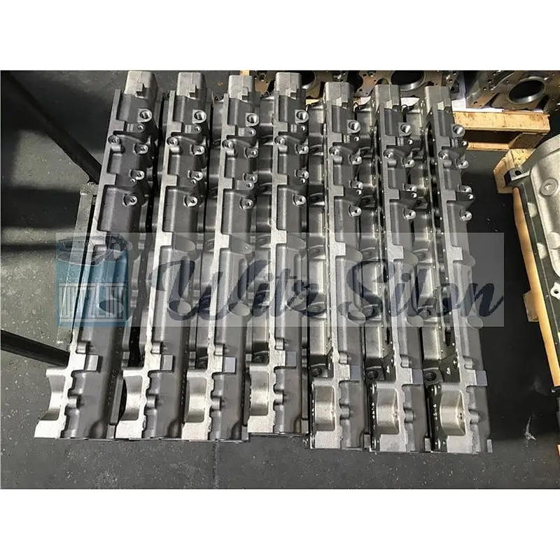 LSLE 4942138 4942118 4987957 Factory Supply ISC QSC Cylinder Head Assy