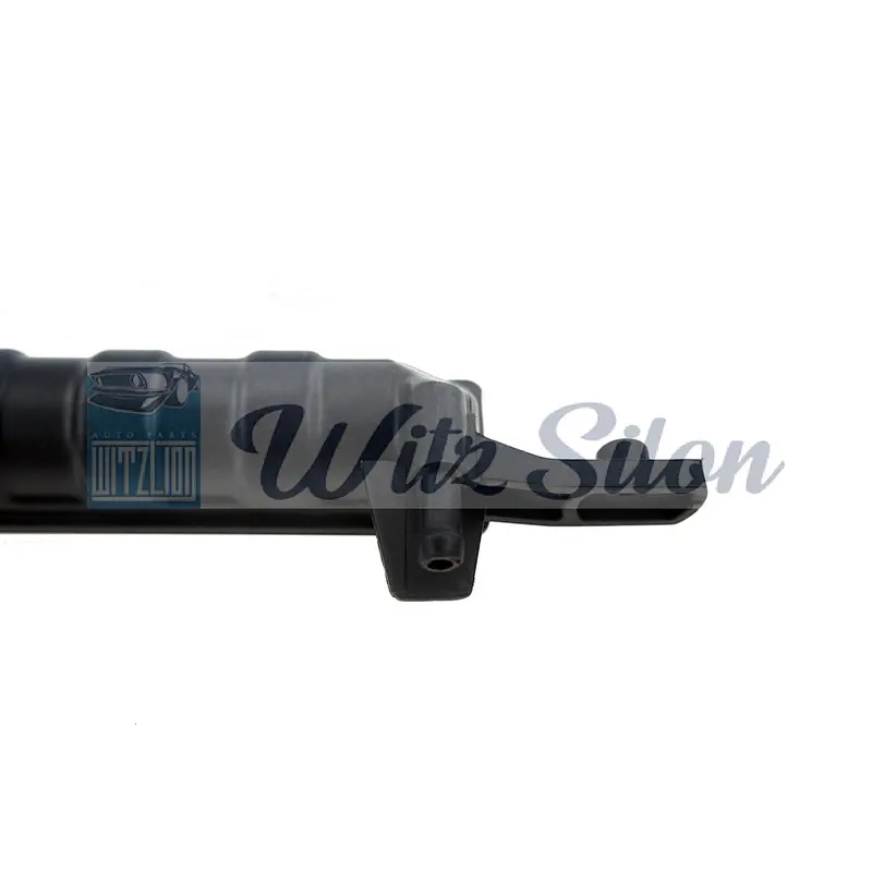 The used car accessories of cooling system of the radiator plastic top tanks mannufactures for FOR car