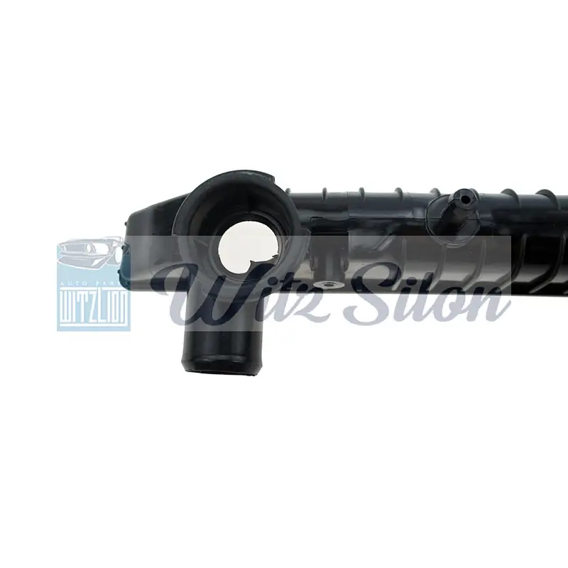 The car accessories of the cooling system of the radiator plastic water tanks manufactures for NISSAN VANETTE SMALL CAR