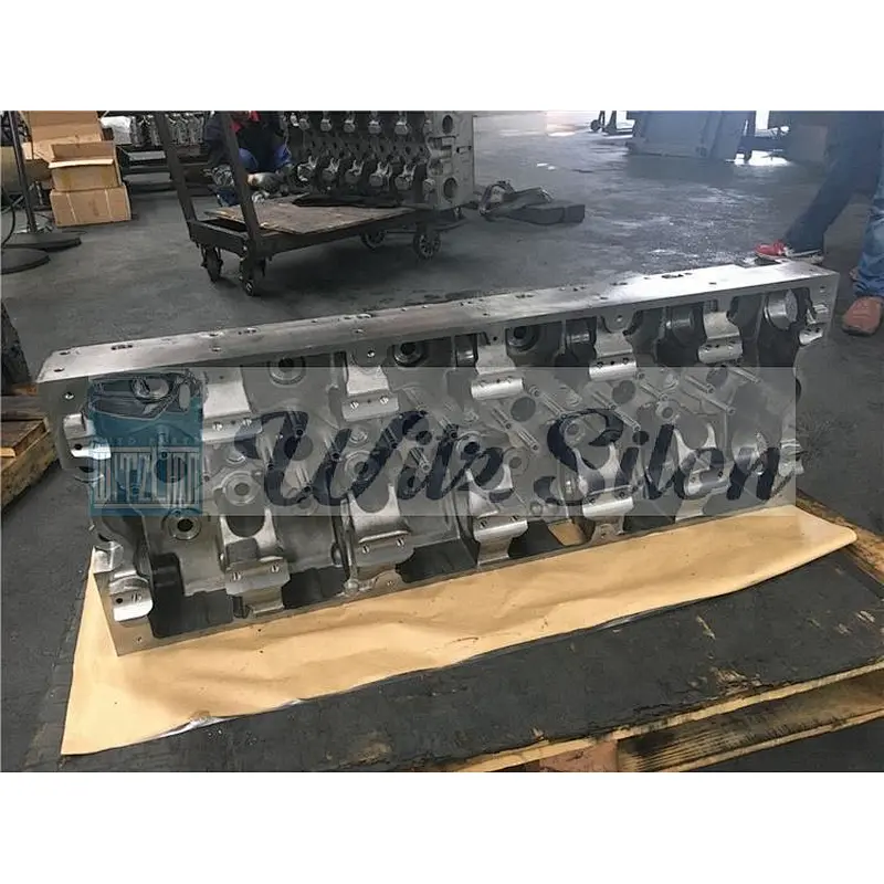 ISX15 4962732 isx parts cylinder head 4962731