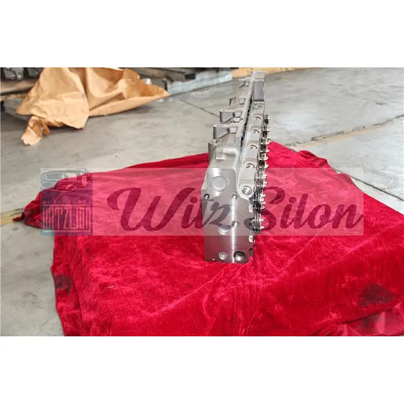 Original ISL 4936714 diesel engine part Cylinder Head Assy
