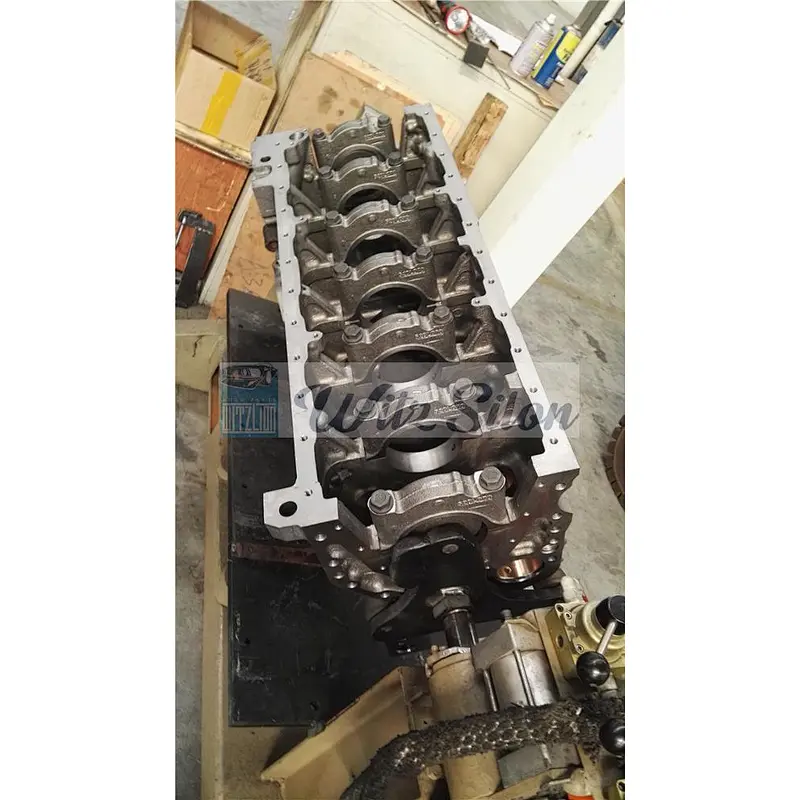 Dongfeng truck engine part ISL 6L cylinder block 4946152