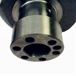 Diesel engine Crankshaft C240 for Isuzu 2.5 ton 3.0 ton forklift 8-94139669-0 8941396690 C240 Crankshaft