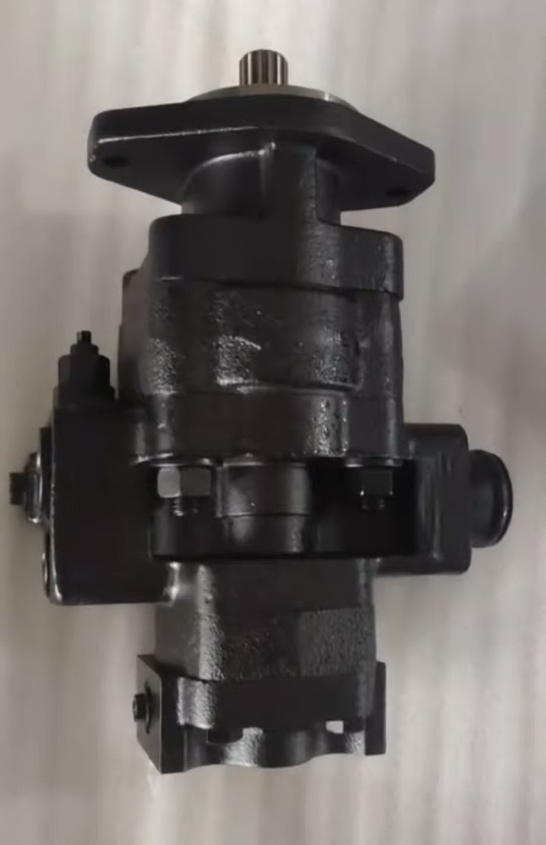 AT331223 GEAR PUMP
