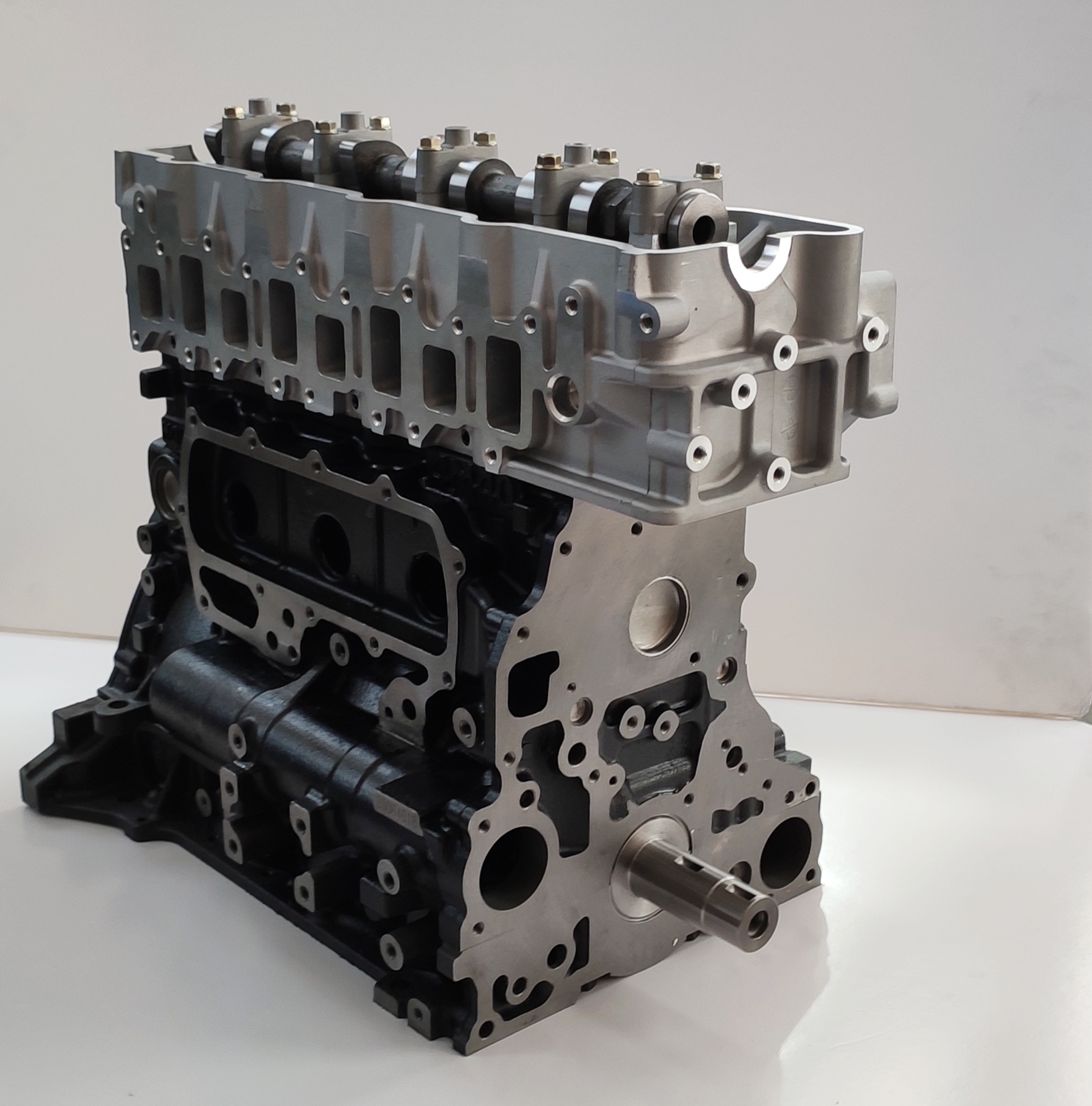 Top Quality Diesel Engine 2.8T 4M40T Engine Long Block For MITSUBISHI DELICA  SPACE GEAR PAJERO 4M40T Engine Assembly
