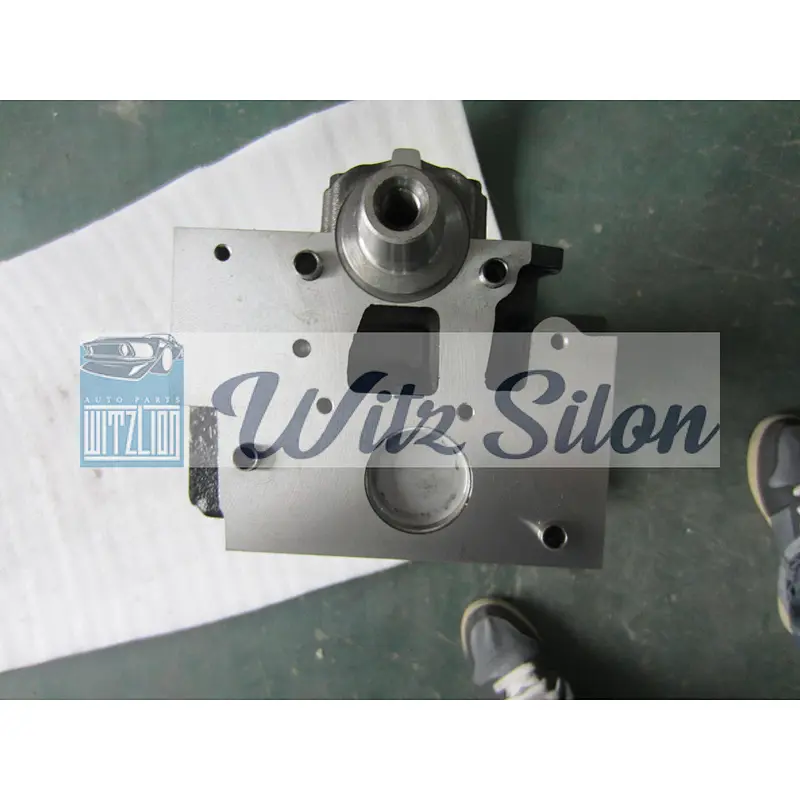 Hot Sale TOYOTA 2L2(new) 11101-54111 2.4D