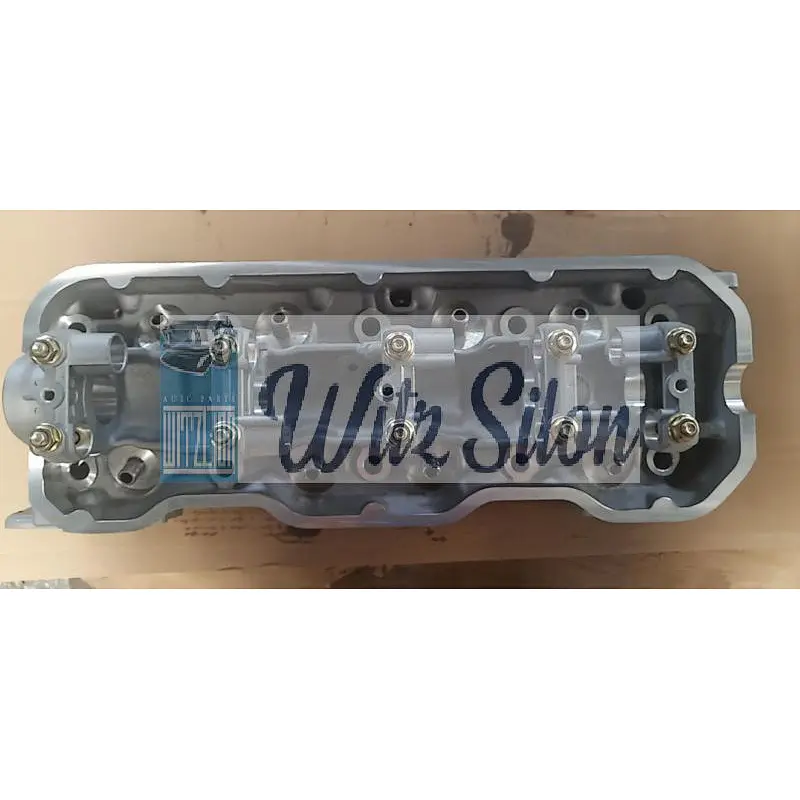 4ZD1 Cylinder Head 8971197611 8971197601 8941591920 AMC910510 for Isuzu 4ZD1