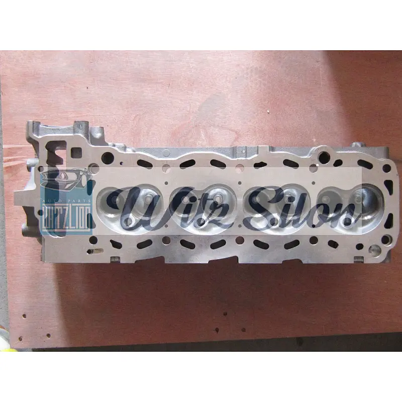 CYLINDER HEAD TOYOTA 2RZ / 4G24 (8V) 11101-75022 / 11101-75012 / 8portor4port 2.4 CARB HIACE 94-