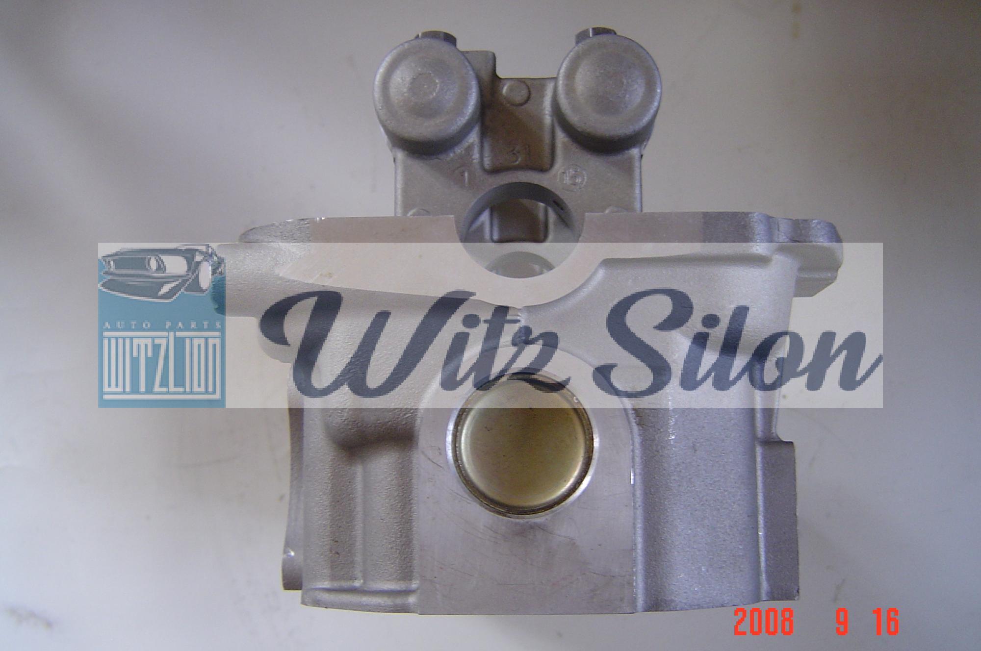 CYLINDER HEAD NISSAN Z24 (4 spark plug) CARBURATOR 11041-20G13 / 11041-13F00 / 11041-22G00 /  2.4L D21