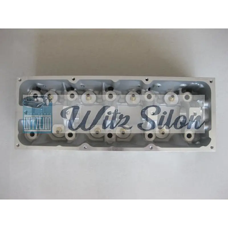 CYLINDER HEAD RENAULT K7M 7701468858 / 7701472681 /  1.4L MEGANI / R19