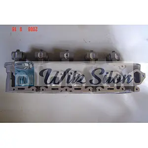 CYLINDER HEAD NISSAN Z24 (8 spark plug) CARBURATOR 11041-20G18 /  2.4L D21
