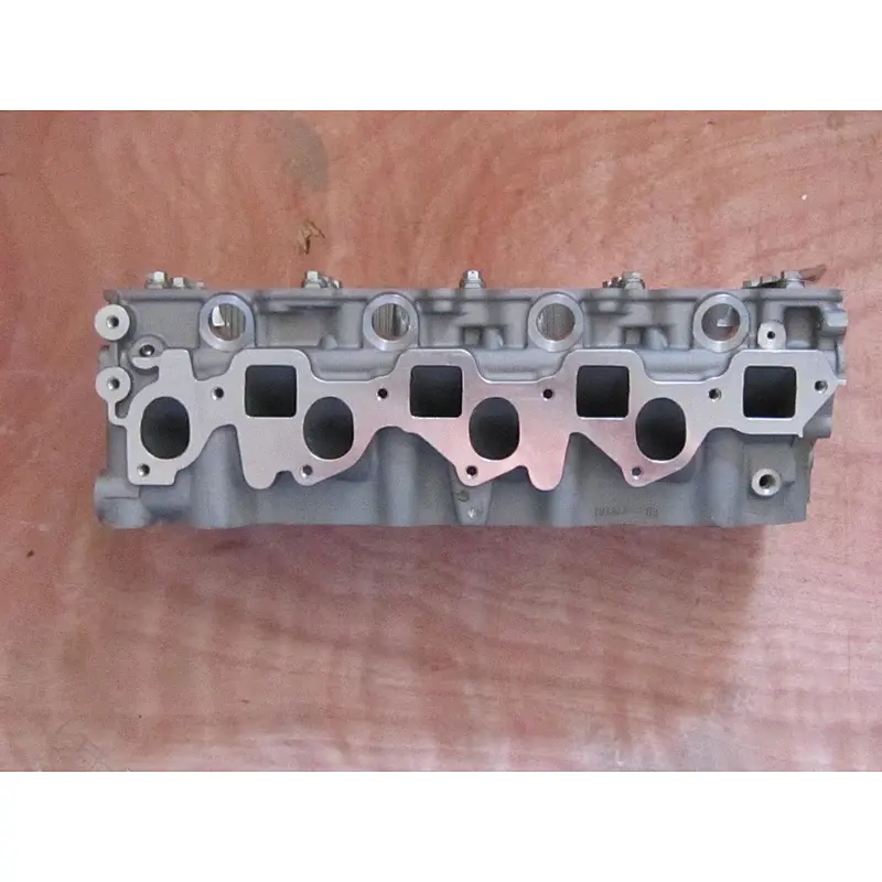 CYLINDER HEAD NISSAN ZD3 A2 7701061586 / 11039-DC00B / 908796 3.0 CDTI MASCOTT / MOVANO 2000-2004