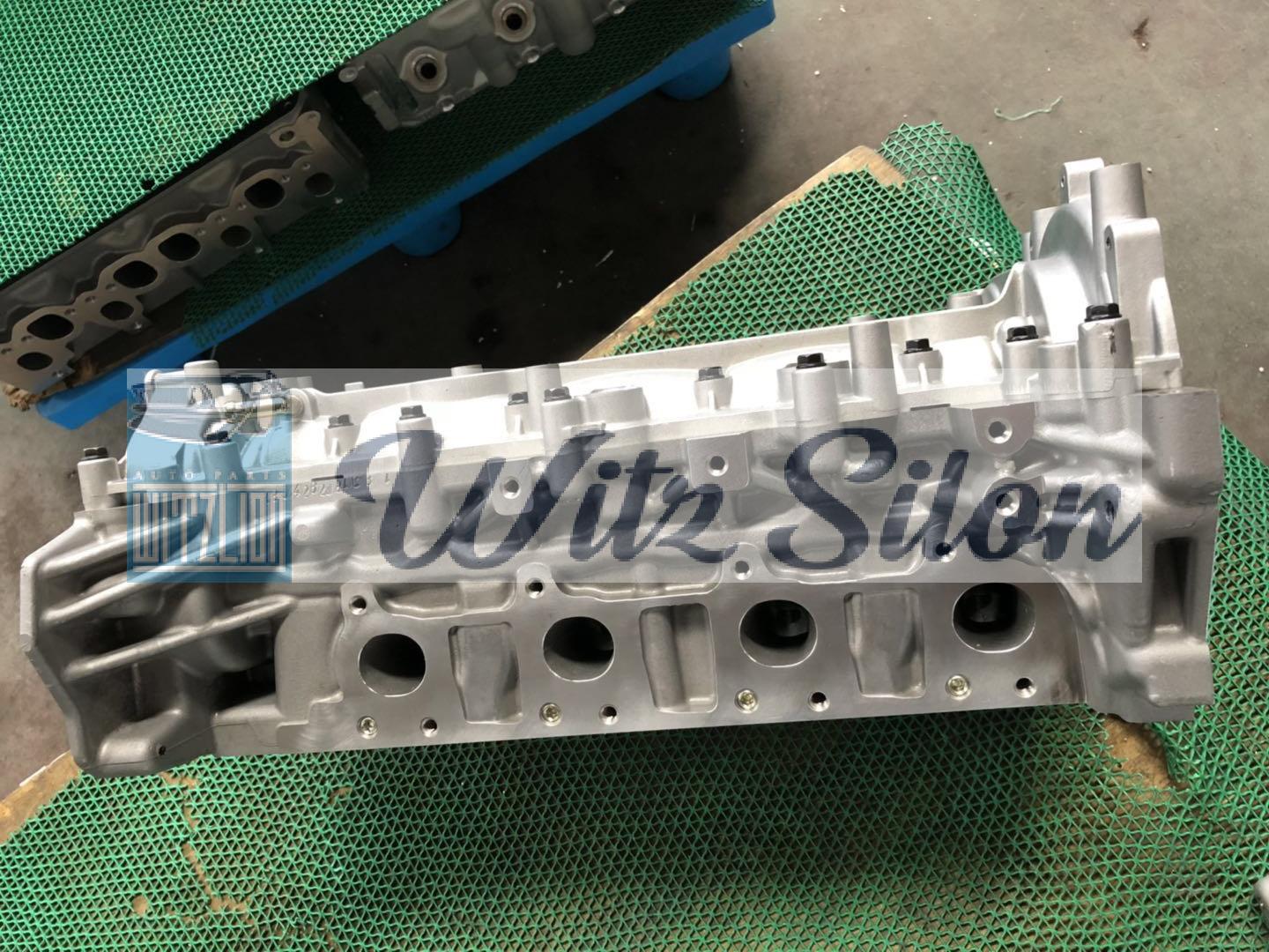 CYLINDER HEAD RENAULT M9R 1104100Q0H / 908525 2.0TDI QASHQAI / VIVARO / ESPACE 2005